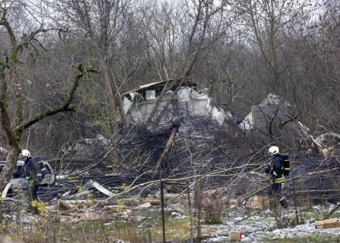 DHL kravas lidmašīnas avārijas vieta ar Lietuvas glābējiem.