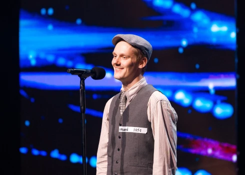 Reinis Klatenbergs šova "Ir talants!" žūriju aizrāva gan ar savu trompetes spēli, gan ar dziesmu par šobrīd tik aktuālo demogrāfijas tēmu.