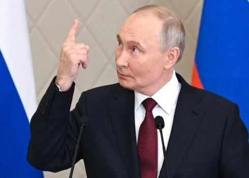 Kremļa diktators Vladimirs Putins draud pret "brāļu tautu" pielietot aizvien nāvējošākus ieročus