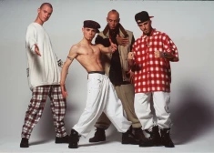 Kā "East 17" no topu virsotnēm nonāca līdz bezpajumtniekiem? 30 gadi pēc hita "Stay Another Day" izdošanas