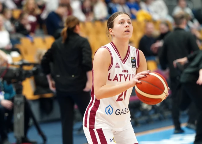 Latvijas izlases basketbolisti Vanesu Jasu atbrīvo no kluba Spānijā