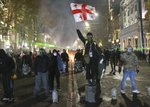 Protesti Tblisi un citās pilsētās notiek kopš pagājušās ceturtdienas.