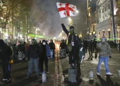 Gruzijā jau nedēļu neatslābst protesti pret valdības atteikšanos no ES sarunām