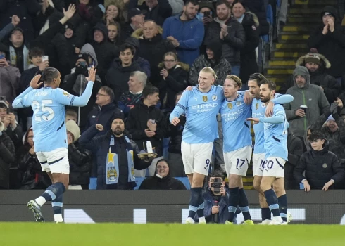 Mančestras "City" futbolisti nebija uzvarējuši septiņas spēles pēc kārtas, no kurām sešas tika zaudētas.