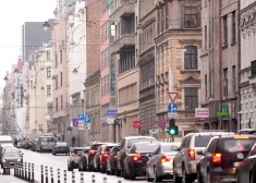 Prasību par OCTA polisi visiem transportlīdzekļiem atliek līdz nākamā gada novembrim