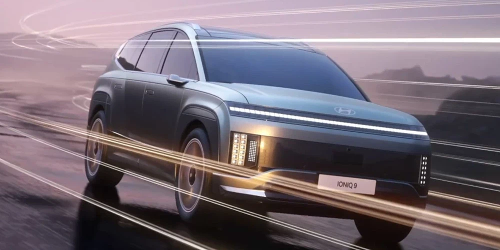 Atkarībā no reģiona Ioniq 9  būs pieejams ar viena vai divu elektromotoru piedziņu un jaudu līdz pat 430 zirgspēkiem.
