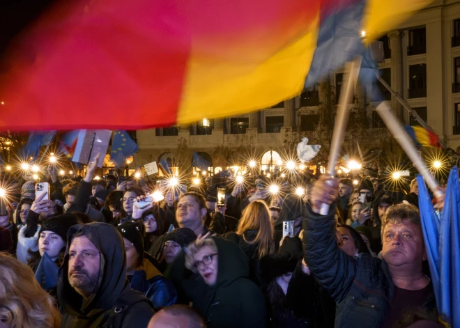 Protesta akcijā Rumānijā, 5. decembrī, vairāki tūkstoši demonstrantu iestājās par Eiropeiskām vērtībām.