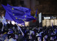 FOTO: demonstranti Rumānijā iestājas par eiropeisku  valsts nākotni