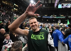 Porziņģis atkal izlaiž spēli, kamēr "Celtics" gūst uzvaru pār "Bucks"