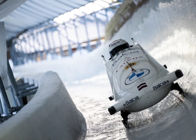 Latvijas vadošā bobsleja ekipāža Kalenda/Miknis Pasaules kausu sāk ar septīto vietu