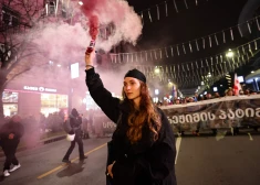 Tbilisi jau desmito dienu protestē pret prokrievisko valdību un tās lēmumiem