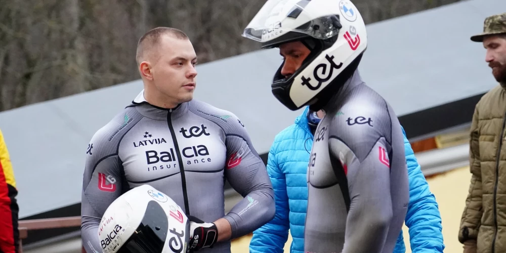 Kalendas ekipāža Pasaules kausa bobslejā posmā četriniekos ieņem sesto vietu.