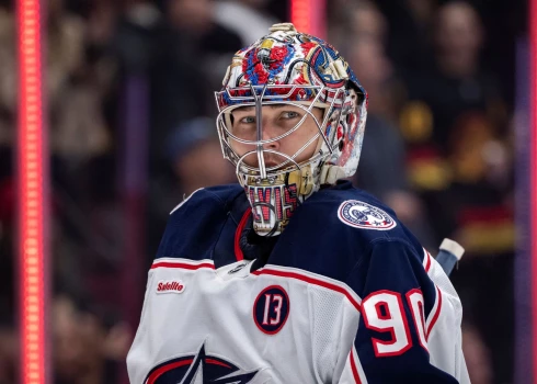 Merzļikins atvaira 19 metienus "Blue Jackets" zaudējumā.