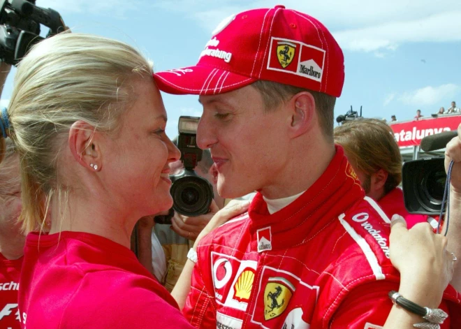 Tiesā atklājas detaļas no Šūmaheru šantāžas shēmas; Korīna dara visu, lai slēptu patiesību