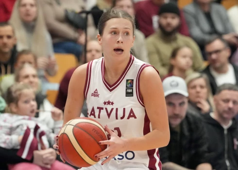 Latvijas basketbola izlases aizsardze Vanesa Jasa.