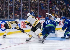 "Canucks" ar 1:5 (0:2, 0:2, 1:1) piekāpās Bostonas "Bruins".