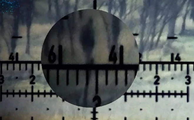 Ukraiņu snaiperis trāpīja okupantam ar pirmo mēģinājumu.