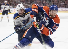 Edmontonas "Oilers" centra uzbrucējs Leons Draizaitls (29 numurs).