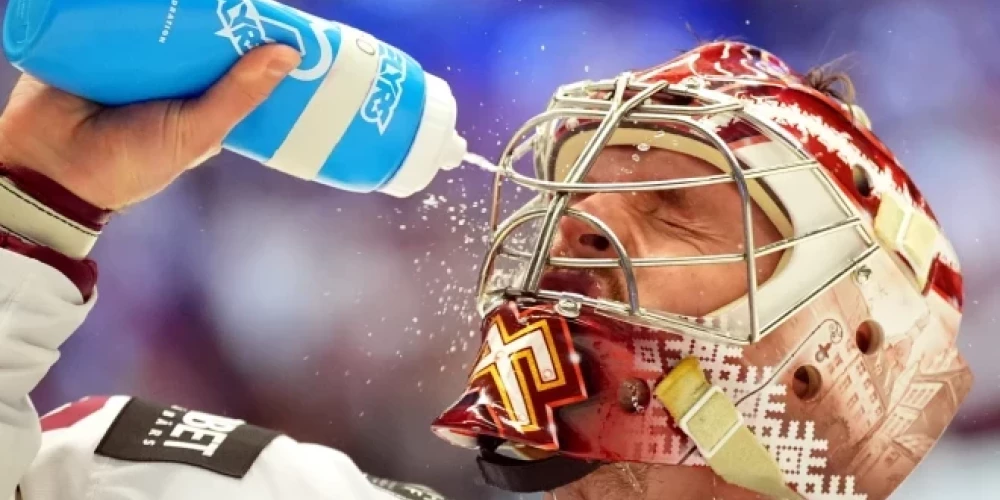 "Fischtown Pinguins" ar vārtsargu Kristeru Gudļevski rezervē spēlēja 2:2 (0:0, 0:0, 2:2) ar Ženēvas "Servette".