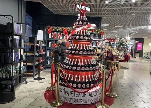 No "Stockmann" eglītes nozagti četri dzirkstošie vīni.