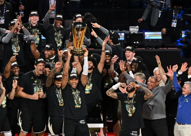 Jannis Adetokunbo kļūst par MVP, Milvoki "Bucks" otro NBA kausa ieguvēju