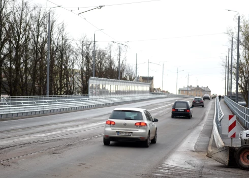 Rīgā turpina paplašināt ātruma ierobežojuma zonas.