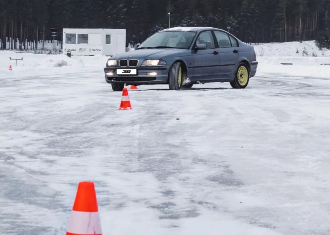 Kā autovadītājiem sagatavoties ziemas sezonas slidenajiem ceļiem?