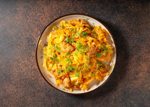 Ziedkāpostu un burkānu sacepums