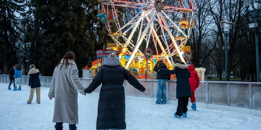 Aptaujā uzdots jautājums, kādas ir galvenās problēmas valstī. 39% Latvijas iedzīvotāji norādījuši, ka tās ir cenu pieaugums, inflācija un dzīves dārdzība, vēl 26% akcentējuši, ka galvenā problēma ir veselības aprūpe. 