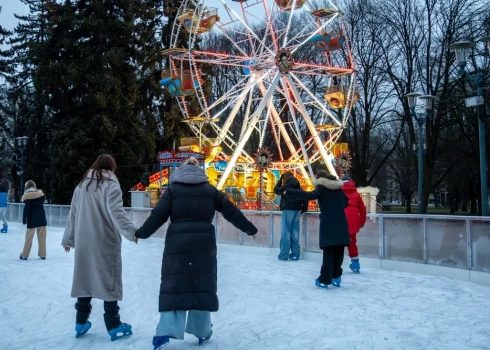 Aptaujā uzdots jautājums, kādas ir galvenās problēmas valstī. 39% Latvijas iedzīvotāji norādījuši, ka tās ir cenu pieaugums, inflācija un dzīves dārdzība, vēl 26% akcentējuši, ka galvenā problēma ir veselības aprūpe. 