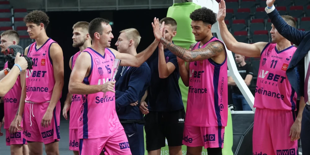 "Rīgas zeļļi" nostabilizējušies Latvijas-Igaunijas basketbola līgas otrajā vietā.