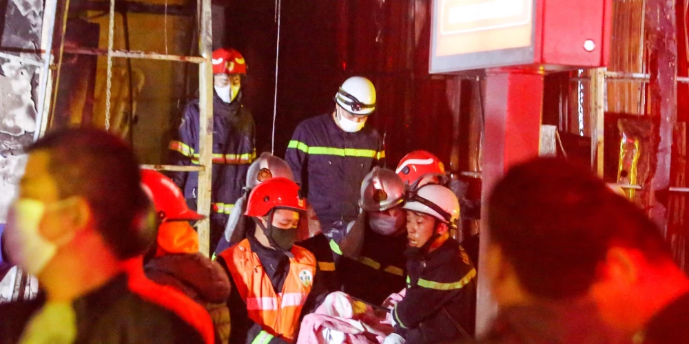 Ap plkst. 23 (plkst. 18 pēc Latvijas laika) policija saņēma ziņojumu par ugunsgrēku, kurā bija iesprostoti daudzi cilvēki. 