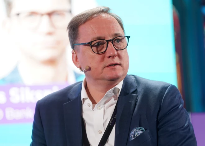 "No Latvijas Bankas prasa daudz vairāk, nekā noteikts," dažas dienas pirms amata atstāšanas Kazāks vēršas pie sabiedrības