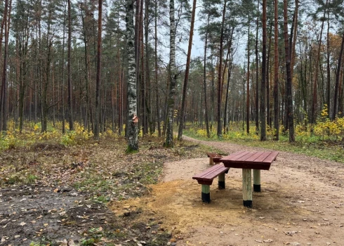 Šmerļa mežā atklāta Pieejamības taka. 