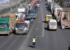 Latvijā varēs iebraukt ar komerciālo transportlīdzekli, ja degvielas daudzums tā tvertnē nepārsniegs 200 litru. 