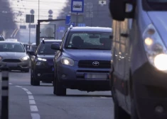 Ražotāja garantija attiecas uz visu automobili, izņemot dilstošās daļas, akumulatorus u. tml.