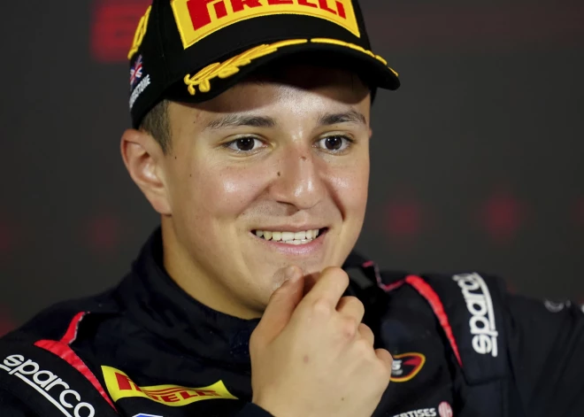 Isaks Hadžars ticis pie vietas F-1 komandā