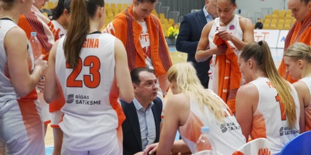 "TTT Rīga" turnīra tabulā ar bilanci 4-3 ir ceturtā, bet Liepājas vienība ar vienu uzvaru astoņās spēlēs piektajā vietā.