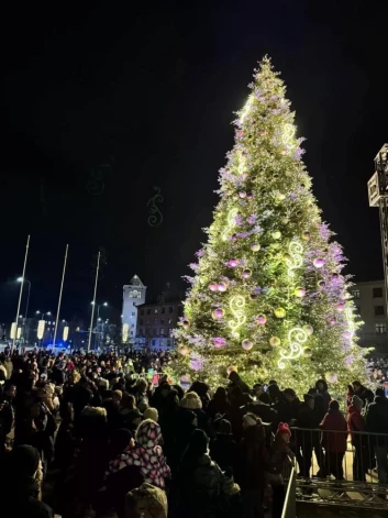 Ziemassvētku eglīte Jelgavā.