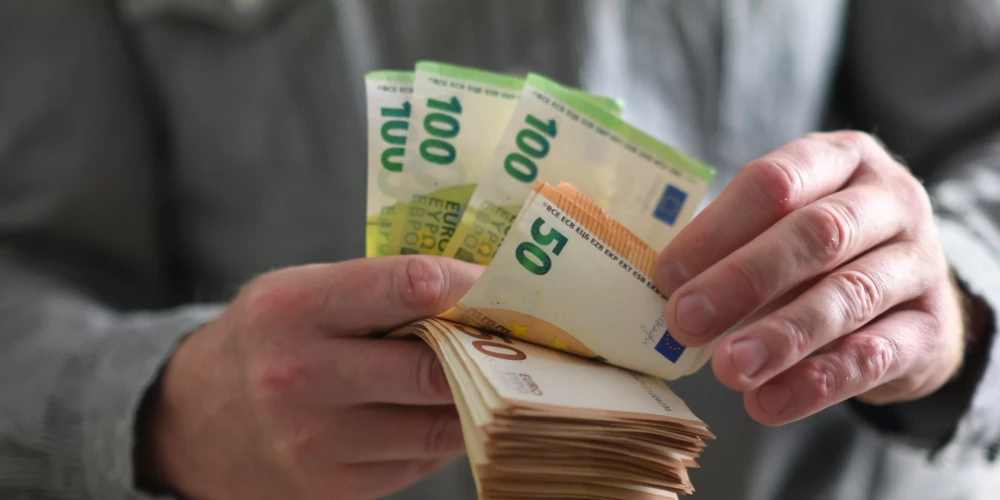 Kāpēc Latvijā nav miljardieru? Uzņēmēji atklāj cīņu ar birokrātiju un ...