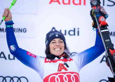 Federika Brinjone triumfē