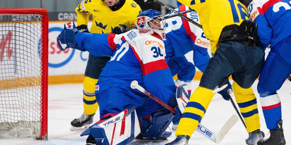 Pēc zaudējumiem Zviedrijai un Čehijai Slovākijas U20 hokejisti tomēr spēja uzvarēt Šveici un Kazahstānu, iekļūstot ceturtdaļfinālā