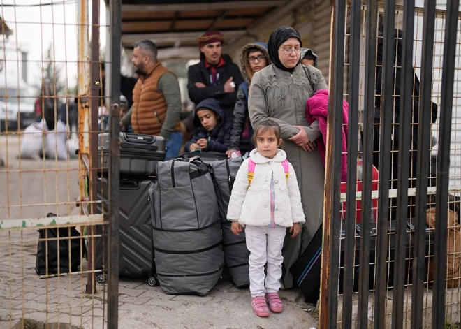 Sīrijā pēc Asada gāšanas no Turcijas atgriezušies 35 000 bēgļu