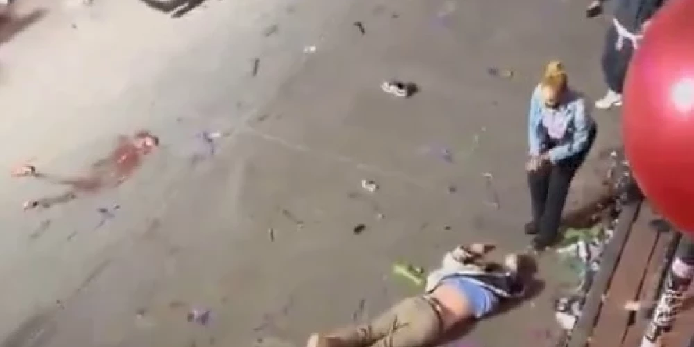 В социальных сетях начали появляться видео, записанные на месте трегедии.
