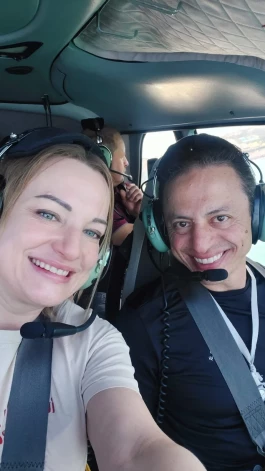Pirmajā randiņā Valids savu nākamo sievu izvizināja virs Dubaijas ar helikopteru.