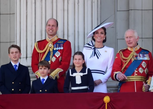 No Čārlza un Ketrīnas veselības problēmām līdz Harija un Meganas ceļojumiem pa pasauli - šie Vindzoru ģimenē ir notikumi, kas visvairāk paliks atmiņā par 2024. gadu.