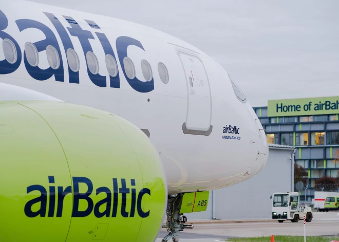 "airBaltic" spiesta atcelt 4670 lidojumus dzinēju apkopes kavēšanās dēļ 