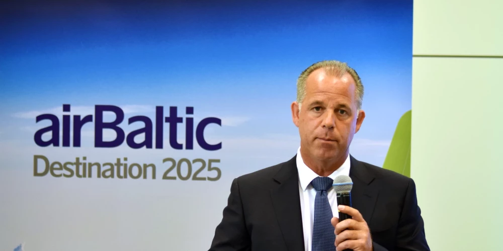 "airBaltic" valdes priekšsēdētājs Martins Gauss atklāj, ka par dzinēju apkopes kavēšanos "airBaltic" saņēmusi īsi pirms Ziemassvētkiem. 