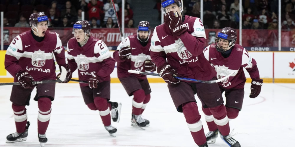 Latvijas hokejisti pasaules junoru čempionātā ar 2:3 (0:2, 2:1, 0:0) piekāpjas Zviedrijas izlasei.