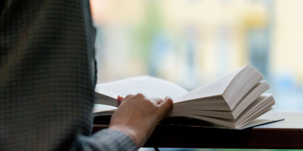 "Pēdējo gadu tendence turpinās – esat uzticīgi Latvijas autoriem," vēsta uzņēmuma “Jānis Roze” reklāmas daļas vadītāja Ilze Veisbārde.